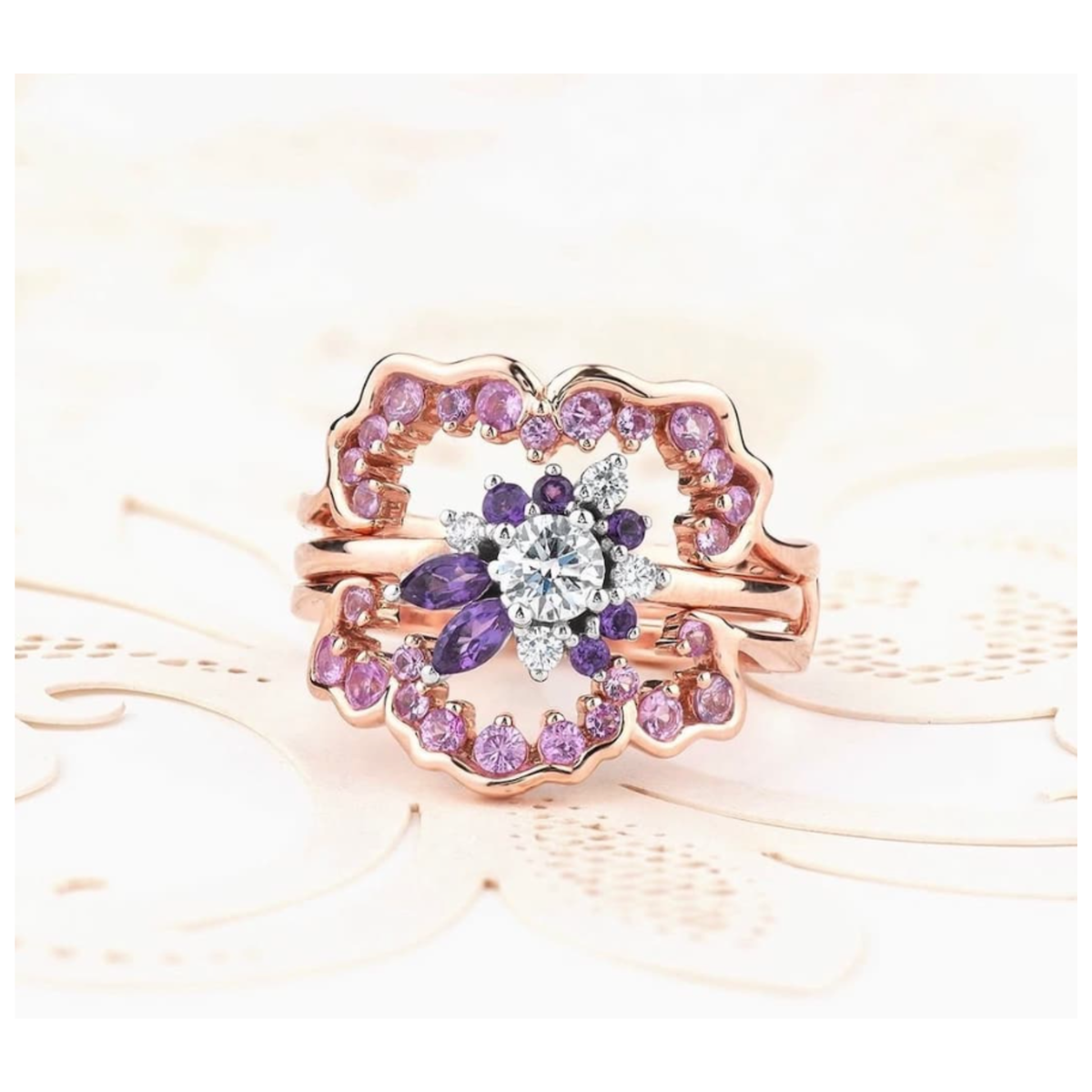 Bague à saphirs roses